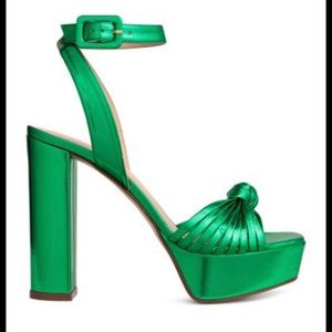HIGH FASHION METALLIC GREEN HEELS